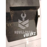 Корпус блока предохранителей Opel Zafira A 99-05