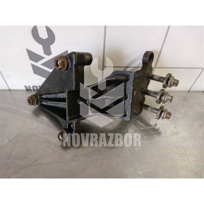 Кронштейн двигателя правый Opel Zafira A 99-05