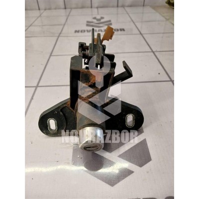 Кнопка открывания багажника Opel Zafira A 99-05