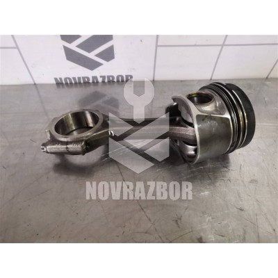 Поршень с шатуном Skoda Octavia A5 1Z   04-13