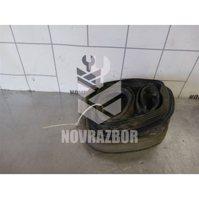 Уплотнитель Skoda Octavia A5 1Z   04-13