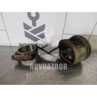 Поршень с шатуном VW Golf 3 Vento 91-97