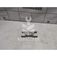 Кронштейн (сопут. товар) Skoda Octavia A5 1Z   04-13