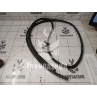 Уплотнитель двери Ford Focus 2 05-08