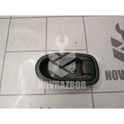 Ручка двери передней внутренняя правая Kia Spectra 2001-2011