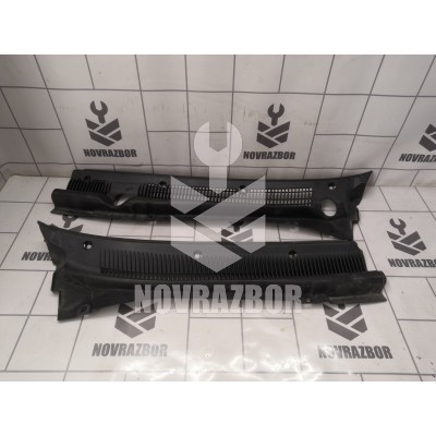 Решетка стеклоочистителя Kia Spectra 2001-2011