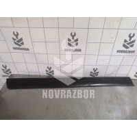 Молдинг передней левой двери VW Passat B5 96-00