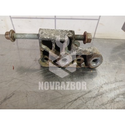 Кронштейн генератора Opel Astra G 1998-2005