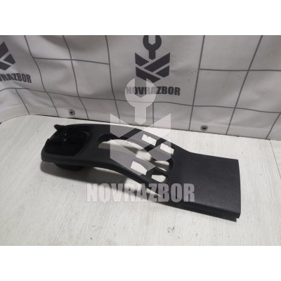 Накладка (кузов внутри) Suzuki SX4 2006-2013
