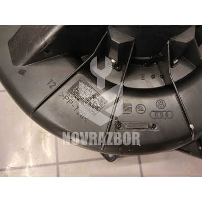 Моторчик печки Skoda Fabia 2007-2015