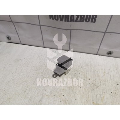 Кнопка стеклоподъемника Nissan Almera N16 2000-2006