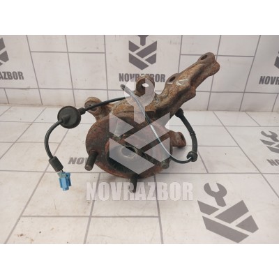 Кулак поворотный передний левый Nissan Almera N16 2000-2006