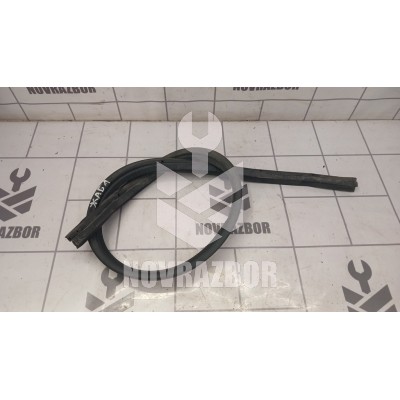 Уплотнитель Nissan Almera N16 2000-2006