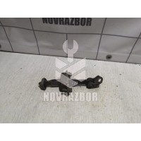 Ограничитель двери Nissan Almera N16 2000-2006