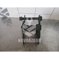 Кронштейн опоры двигателя Kia RIO 1 2000-2004