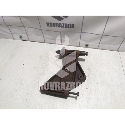 Кронштейн генератора VW Passat  B3  1988-1993