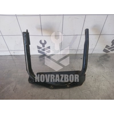 Кронштейн КПП Volvo 440 1992-1994