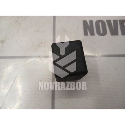 Реле поворотов VW Golf 3 Vento 91-97