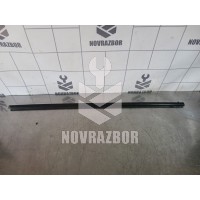 Накладка стекла переднего правого Mazda Mazda 3  BK  02-09