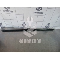 Молдинг стекла Mazda Mazda 3  BK  02-09