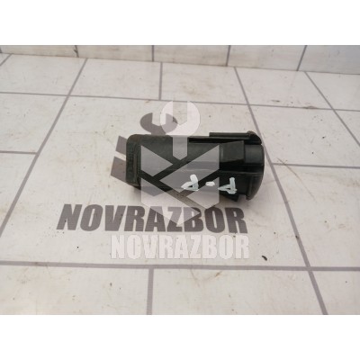 Кронштейн радиатора Mazda Mazda 3  BK  02-09