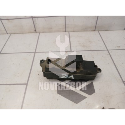 Кнопка стеклоподъемника Mazda Mazda 3  BK  02-09