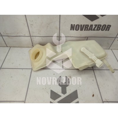 Бачок главного тормозного цилиндра Mazda Mazda 3  BK  02-09