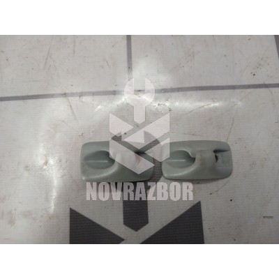 Крючок солнцезащитного козырька VW Golf 3 Vento 91-97