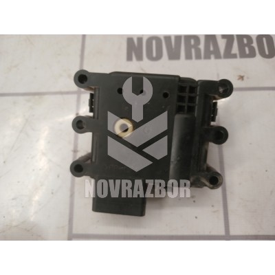 Моторчик заслонки отопителя Mazda Mazda 3  BK  02-09