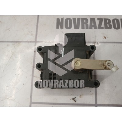 Моторчик заслонки отопителя Mazda Mazda 3  BK  02-09
