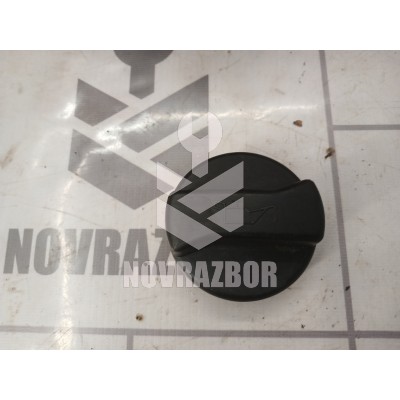 Крышка маслозаливной горловины VW Golf 3 Vento 91-97
