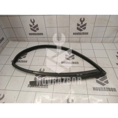 Уплотнитель стекла двери Opel Astra G 1998-2005