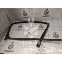 Уплотнитель стекла двери Peugeot 307 2001-2008