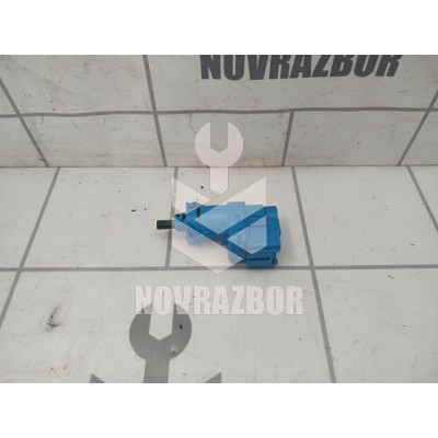 Датчик включения стопсигнала Mazda Mazda 3  BK  02-09