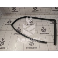 Уплотнитель стекла двери Opel Astra G 1998-2005