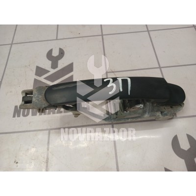 Ручка двери задней наружная правая VW Golf 4 Bora 97-05