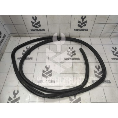Уплотнитель двери VW Golf 3 Vento 91-97 Уплотнитель двери VW Golf 3 Vento 91-97