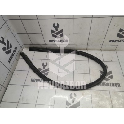 Уплотнитель VW Golf 3 Vento 91-97 Уплотнитель VW Golf 3 Vento 91-97