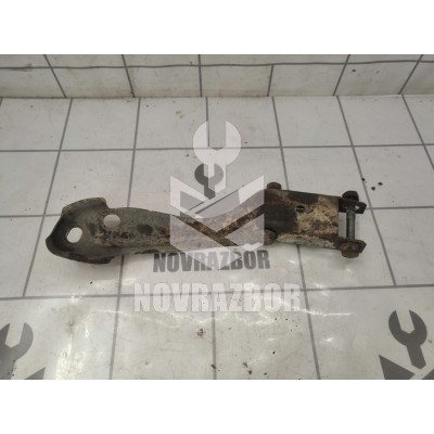 Кронштейн КПП VW Golf 3 Vento 91-97