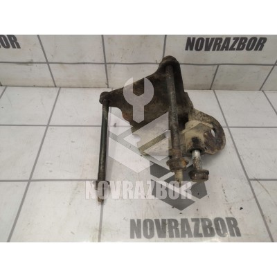 Кронштейн двигателя передний VW Golf 3 Vento 91-97 Кронштейн двигателя передний VW Golf 3 Vento 91-97
