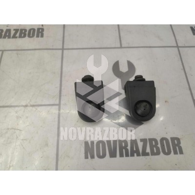 Кронштейн радиатора Peugeot 307 2001-2008 Кронштейн радиатора Peugeot 307 2001-2008