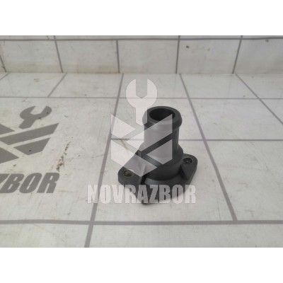 Фланец / тройник VW Golf 3 Vento 91-97 Фланец / тройник VW Golf 3 Vento 91-97