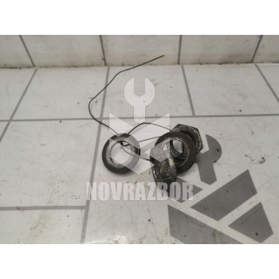 Гайка ступицы VW Golf 3 Vento 91-97 Гайка ступицы VW Golf 3 Vento 91-97