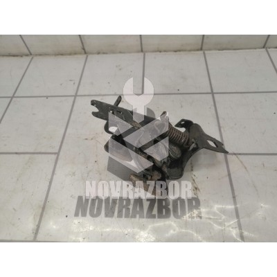 Замок капота VW Golf 3 Vento 91-97 Замок капота VW Golf 3 Vento 91-97