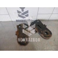 Кронштейн передней балки Mazda Mazda 3  BK  02-09