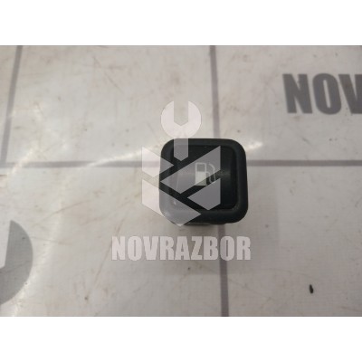 Кнопка открывания лючка бензобака VW Golf 4 Bora 97-05