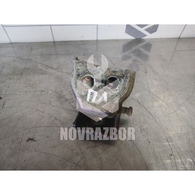 Петля двери передней левой верхняя Peugeot 307 2001-2008 Петля двери передней левой верхняя Peugeot 307 2001-2008