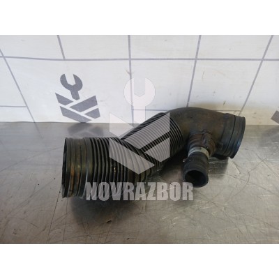 Патрубок воздушного фильтра VW Golf 4 Bora 97-05