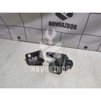 Петля двери задней правой нижняя VW Golf 4 Bora 97-05