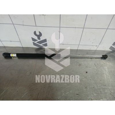 Амортизатор капота VW Golf 4 Bora 97-05
